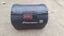 Tub subwoofer auto