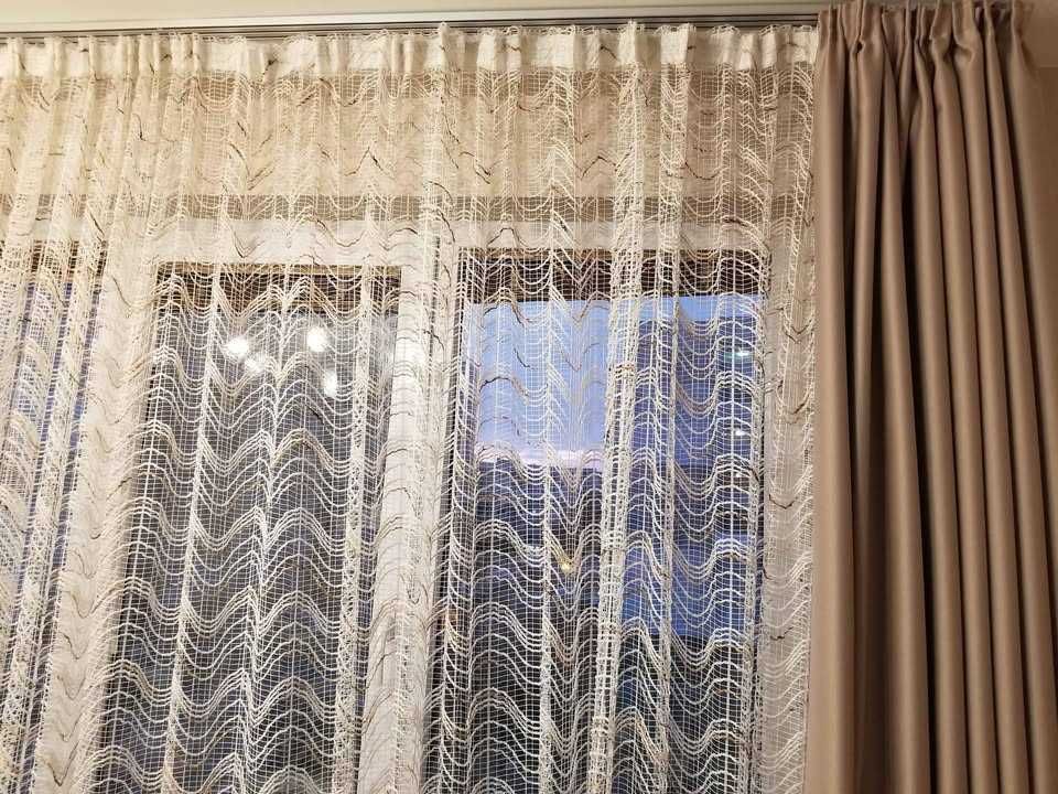 Перде машинно плетено размер 6 х 2,45м.