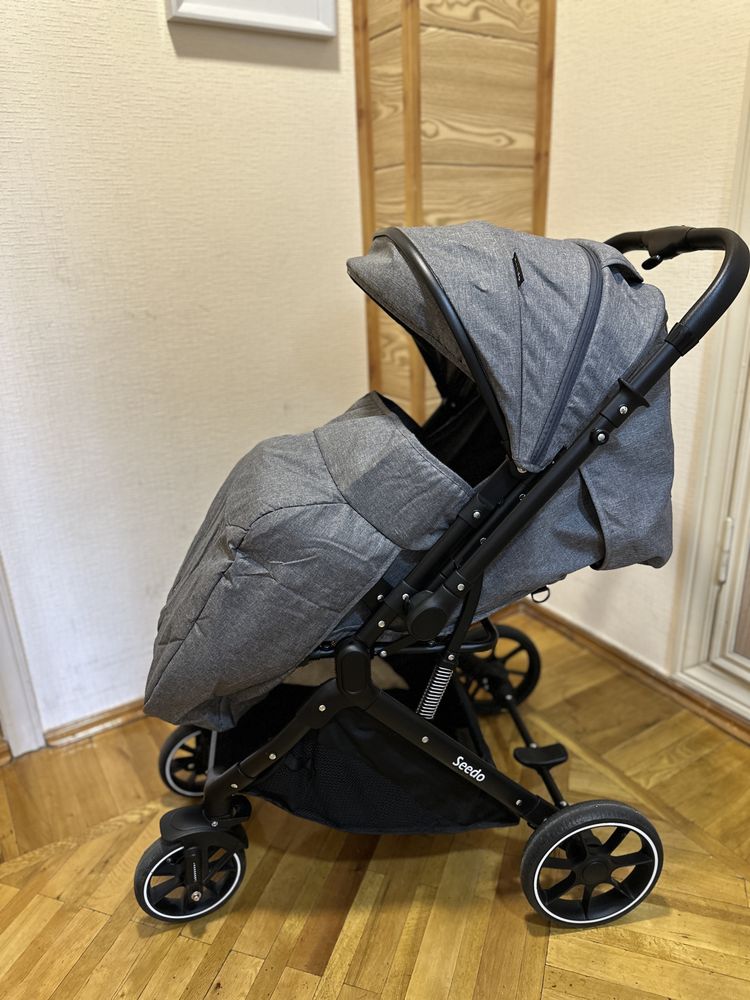 Продам детскую коляску Seedo