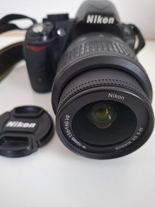 Nikon D3100 – Body + Obiectiv Nikon AF-S DX NIKKOR 18-55mm