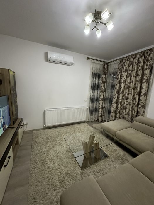 Inchiriez apartament cu 2 camere Zona Eso