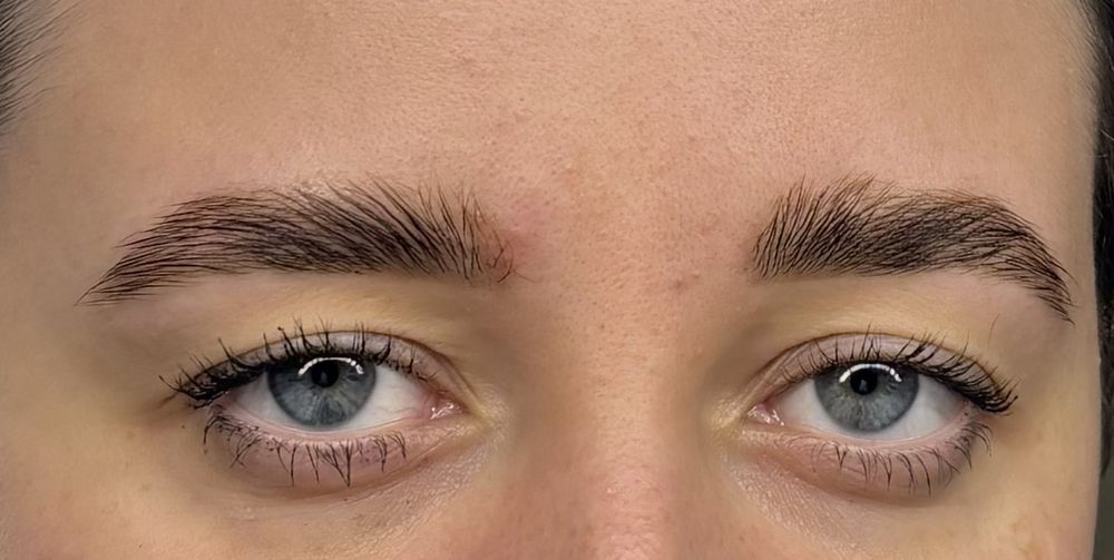 Laminare și stilizare / pensat sprâncene