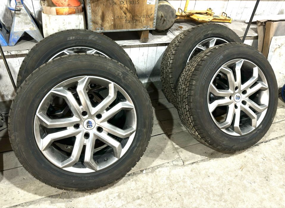 Зимняя резина с дисками на гелентваген