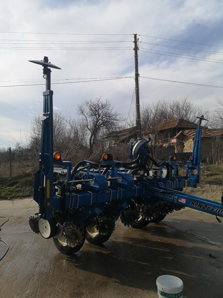 Сеялка Kinze 6 редова