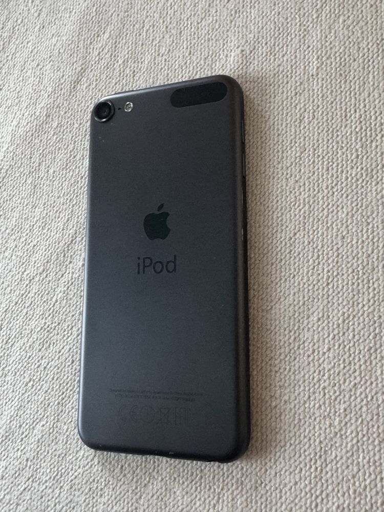 Айпод Apple iPod Touch 6th Generation Model A1574