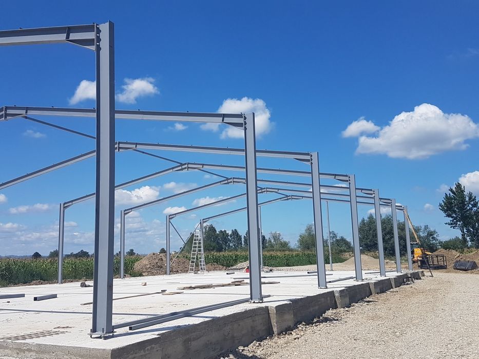 Vand hala metalica 12cu 21m cu stalpul de 4h din profile de 240