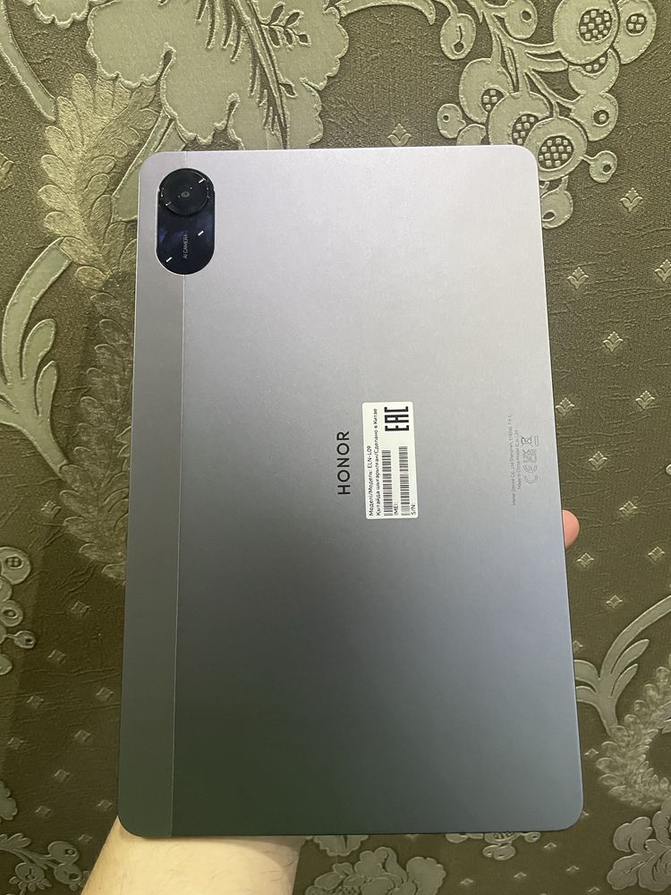 HONOR PAD X9 идеальное состояние.