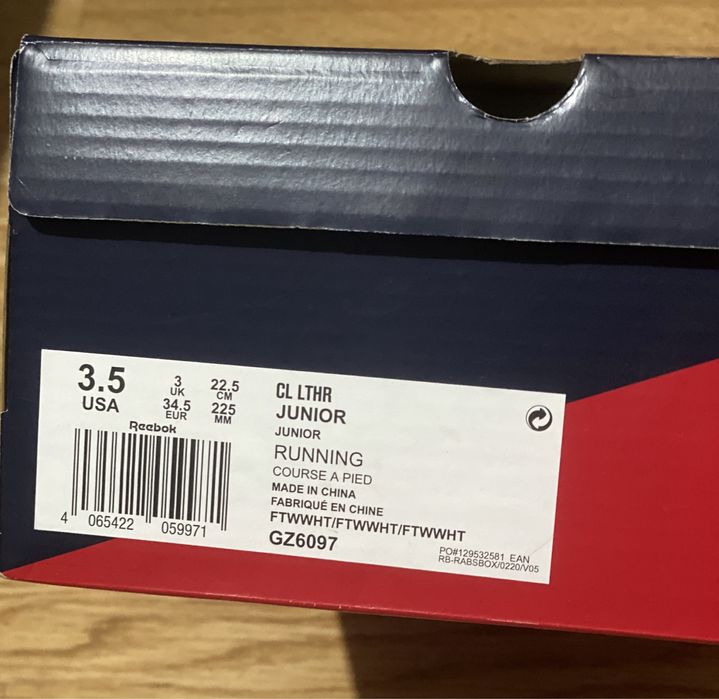 Adidași Noi Reebok Unisex Nr. 34,5