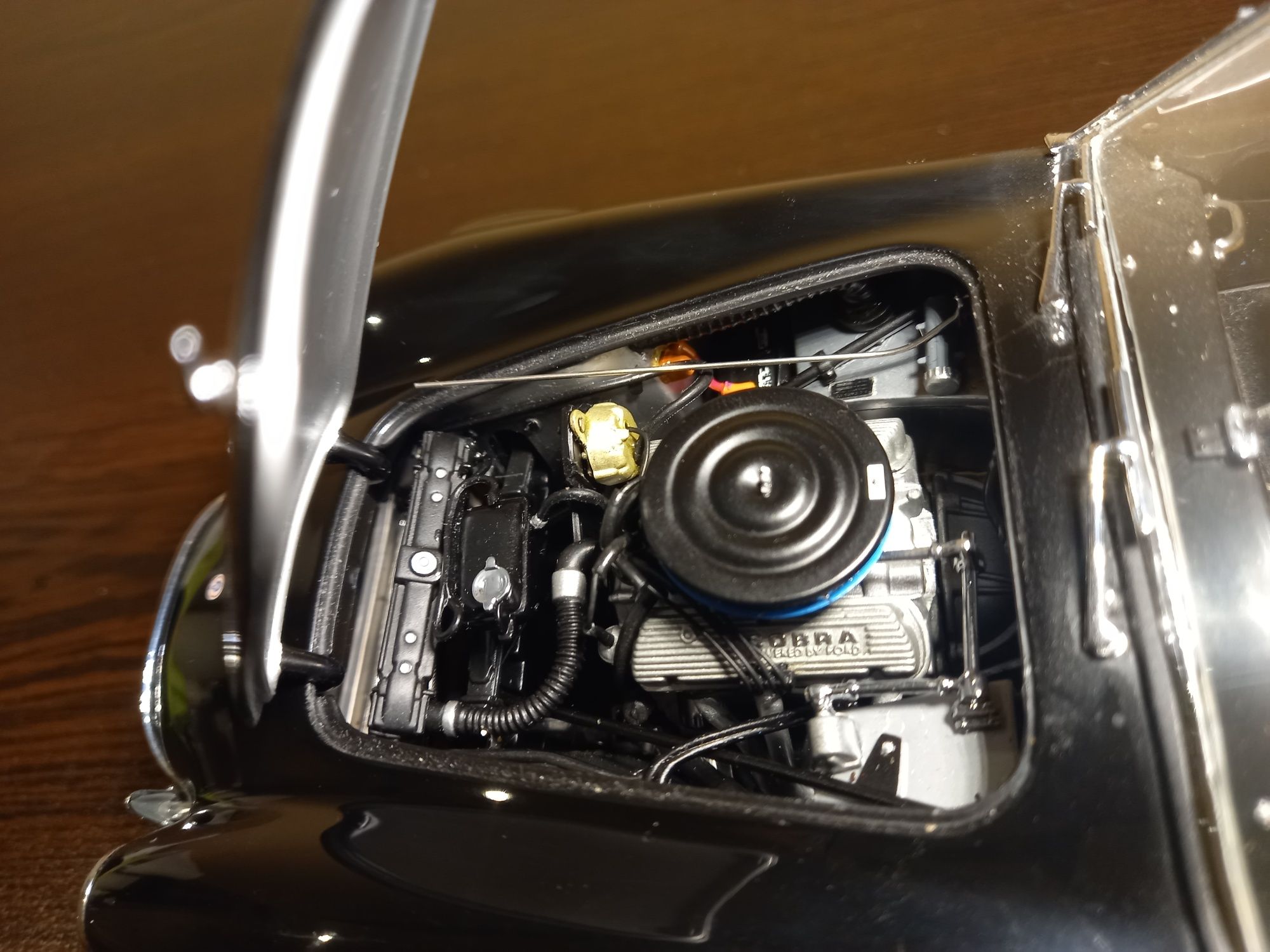 Ac cobra 1:18 exoto