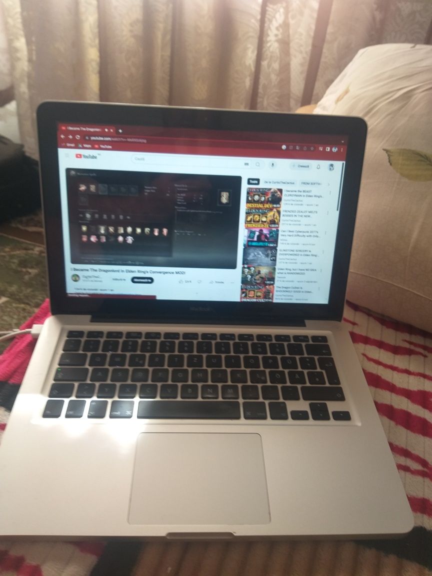 Apple Macbook  os