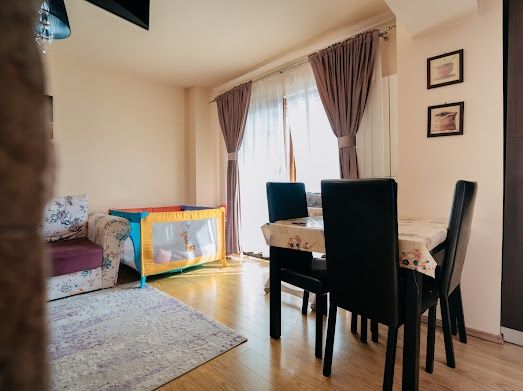 Schimb apartament 4 camere + o garsoniera zona buna,schimb cu casa