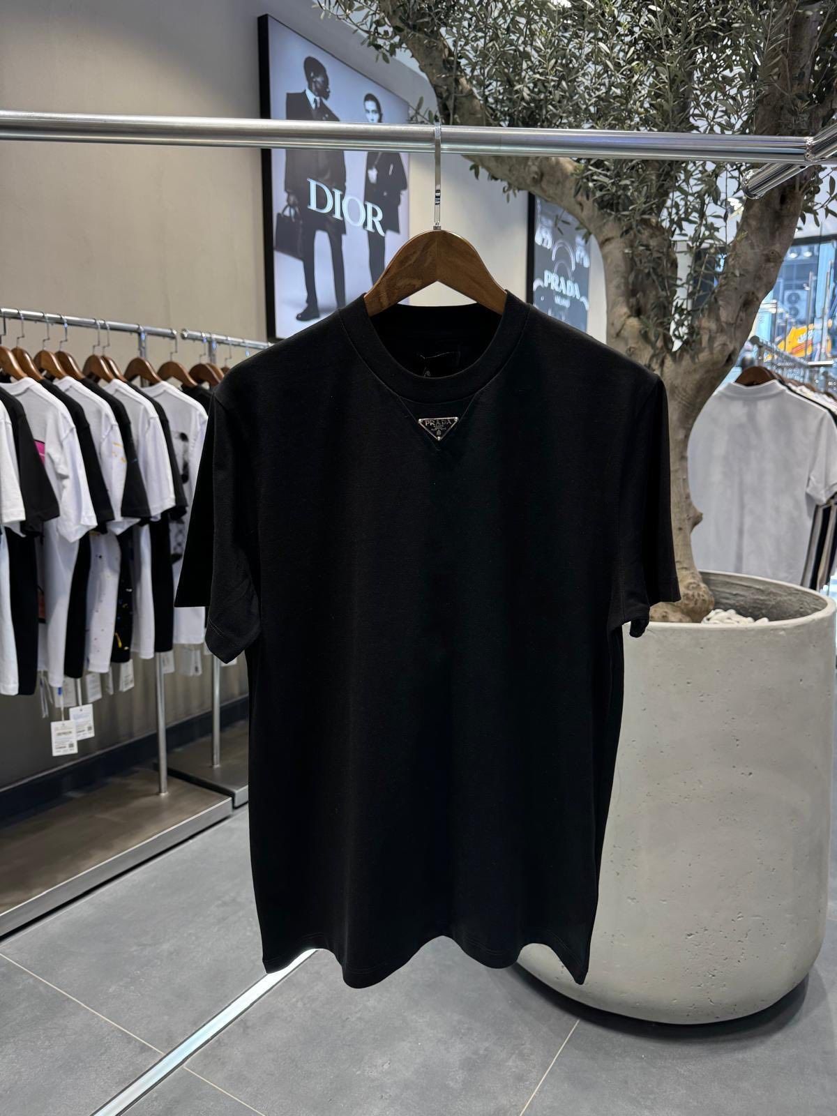 Мъжка тениска Prada