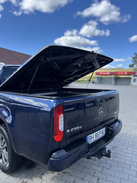 Vând Mercedes X250