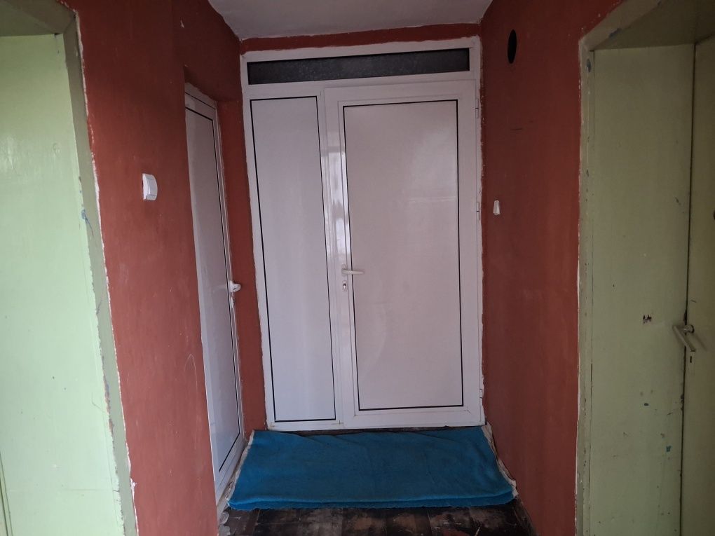 Продавам къща с. Бреница