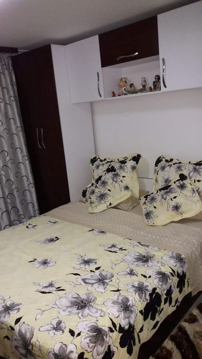 Inchiriez casa pentru sezonul estival