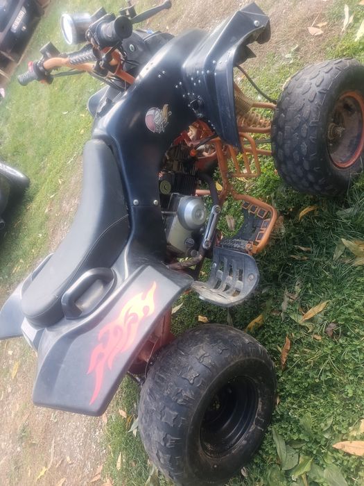 vând ATV 125 automat