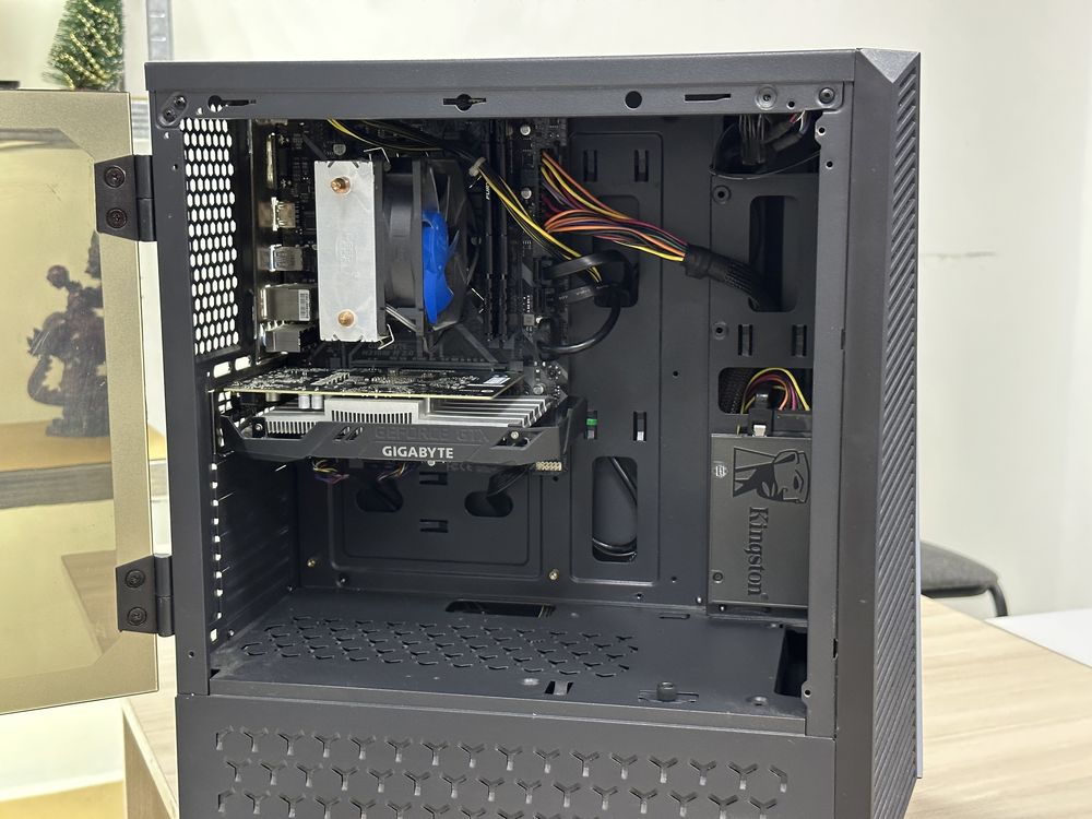 Игровой ПК / i5-9400F / GTX 1650 / 32gb DDR4 / SSD + HDD