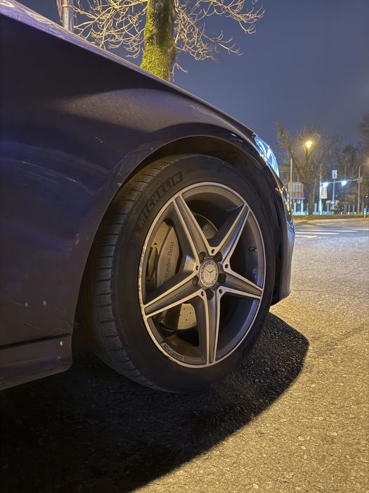 Jante Mercedes AMG (R18)