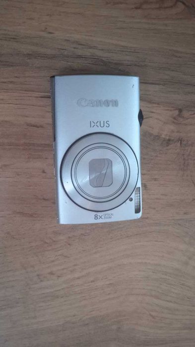 Canon IXUS 230 HS (не проверена). Есть батарея и флешка.