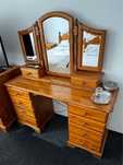 Vand Mese de Toaleta ,Minibar, Noptiere