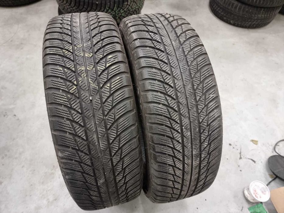 2 Anvelope 215.65.17 de Iarna 'Bridgestone' stare buna [dot 2020]