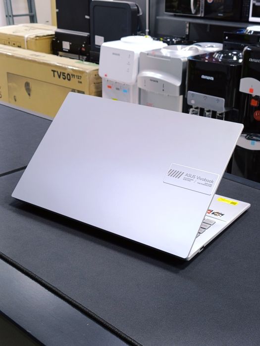 Asus VivoBook Silver