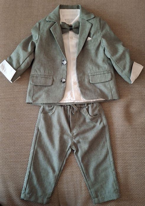 Бебешки костюм за 1 годинка
Закупен за 80 лева
Продава се за 50 лева