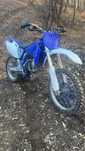 Vamd yamaha yz400 sau schimb cu 2t pus difernta din partea mea