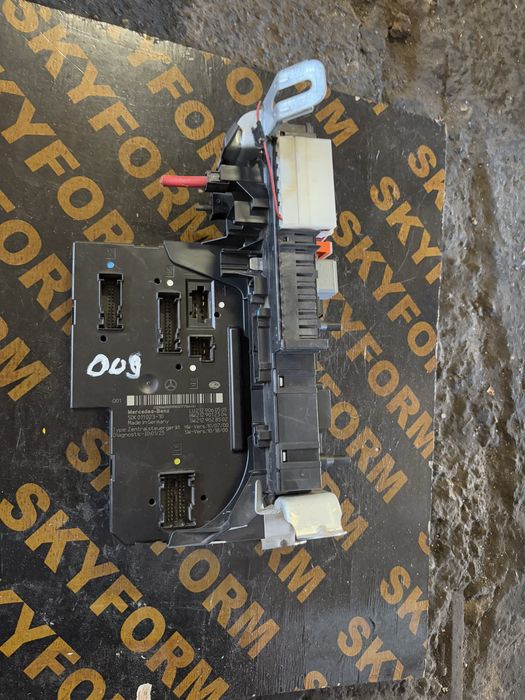 Mercedes w212 Заден SAM Модул