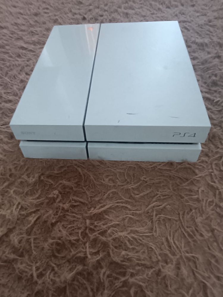 Ps4 + Ochelari VR si 14 jocuri . Starea super