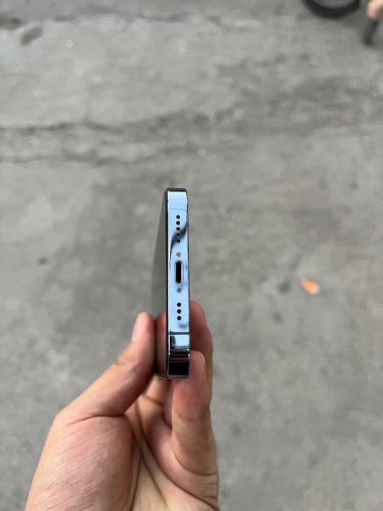 Iphone 13 pro sotiladi