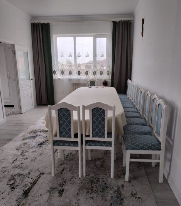 Стол 4метр 20 отыргышпен сатам