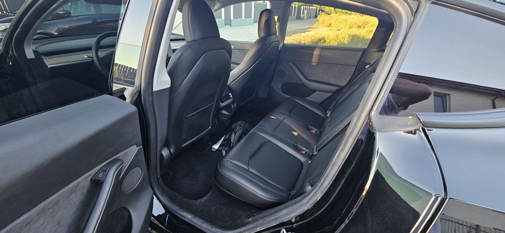 Vand Tesla Model Y SR 2024 24000km
