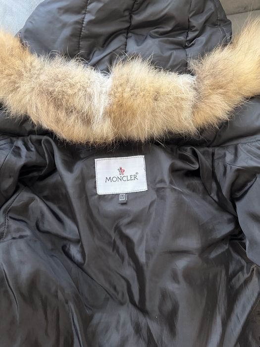 Дамско яке Moncler с естествен пух