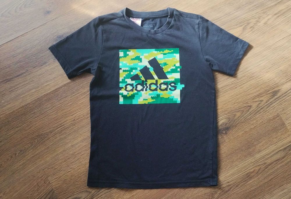 Оригинална тениска ADIDAS LEGO, размер 140-146, 9-10 години, като нова
