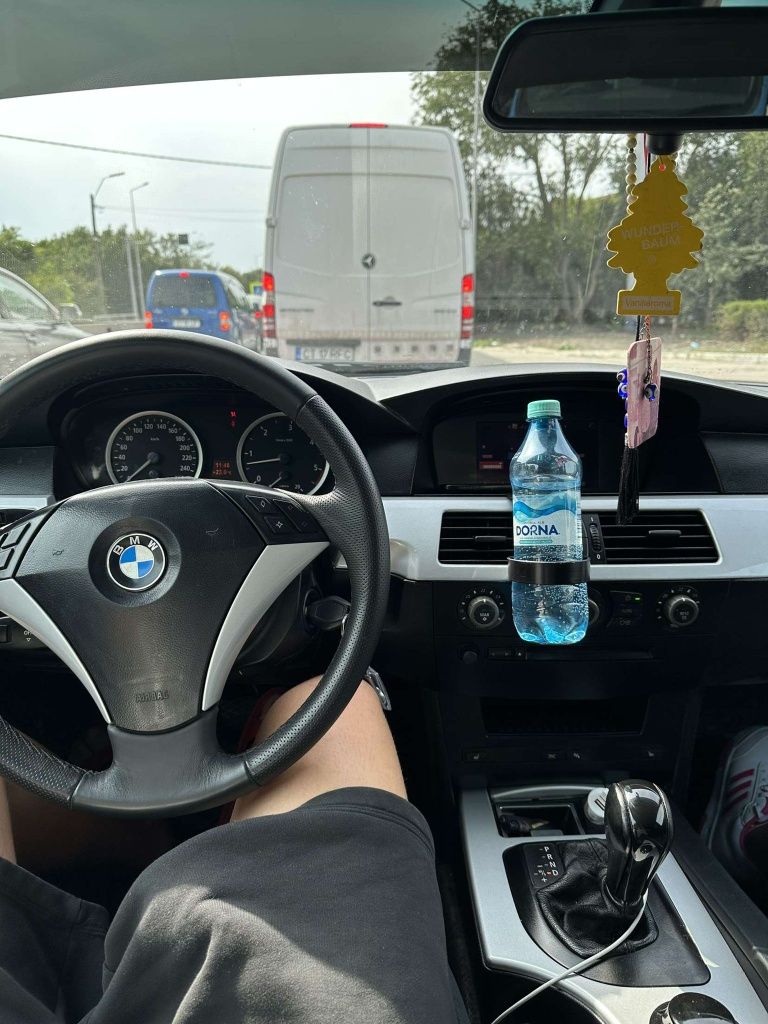 Vând sau schimb BMW E60 525d 2004