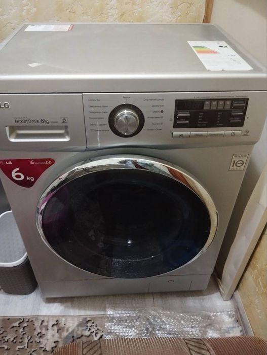 Стиральная машина LG 6 кг, отличное состояние