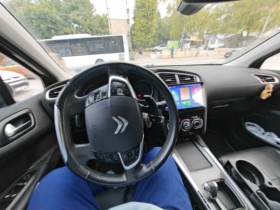 Продавам  автомобил CITROEN  C4 1.6 EHDI 2012 Дизел  euro 5