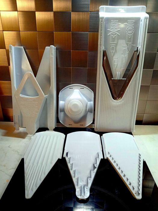 Ренде.V-образно.Домакинско.Чисто ново.