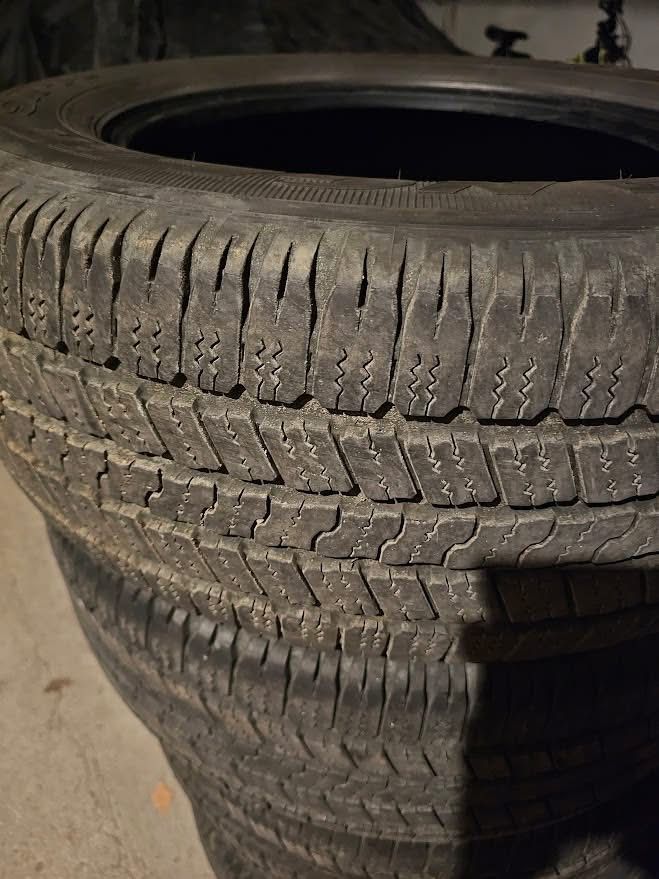 4бр. всесезонни гуми 265 60 18 Goodyear