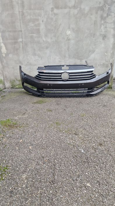 Bara fata + grila centrala Vw Passat B8