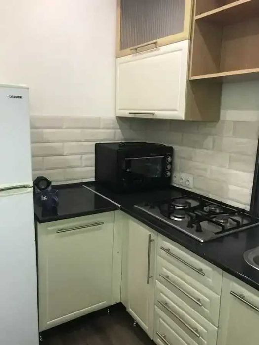 Двустаен имот в кв.Надежда 1