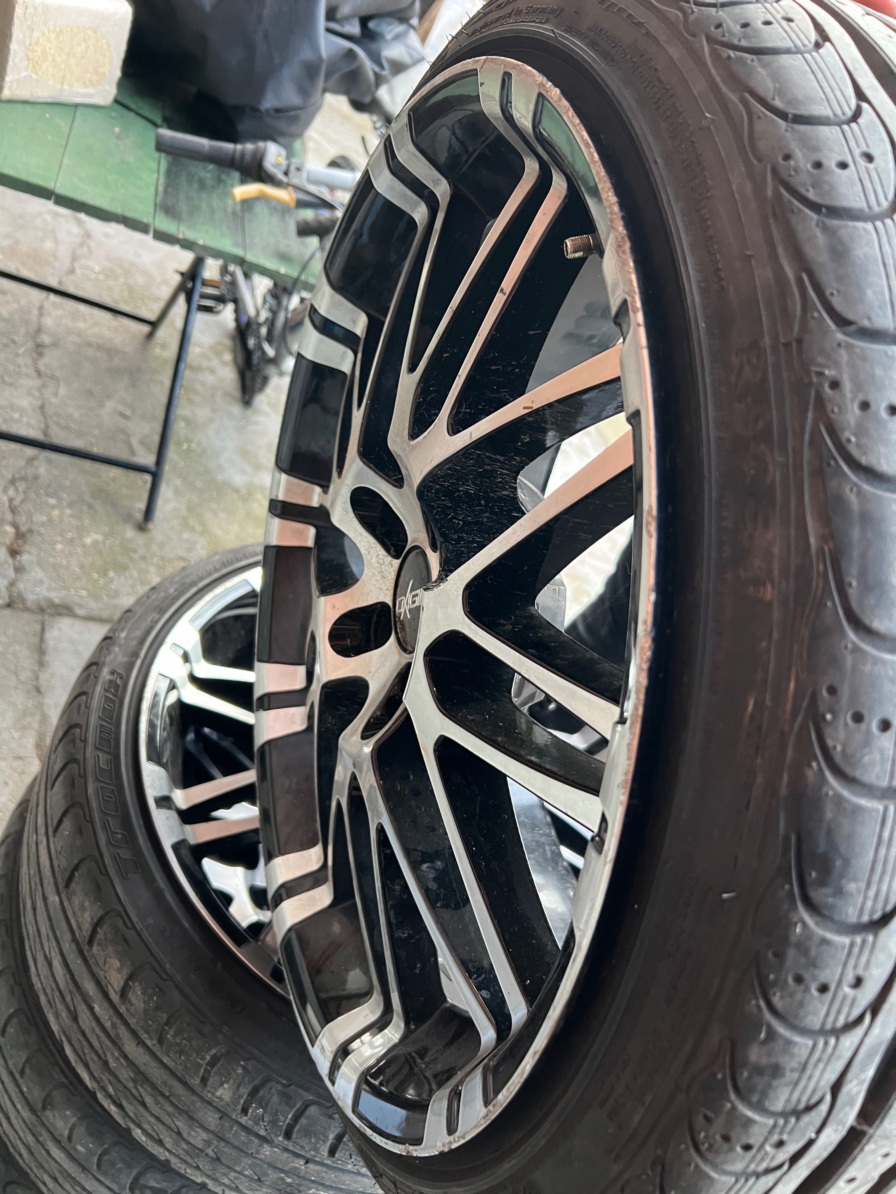 Продавам джанти Oxigin със гуми 225/35/19