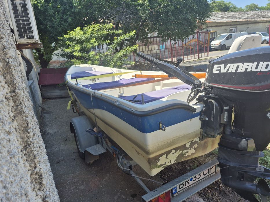 Vand barca black sea fishing 510 cu motor e-tec 30cp si peridoc