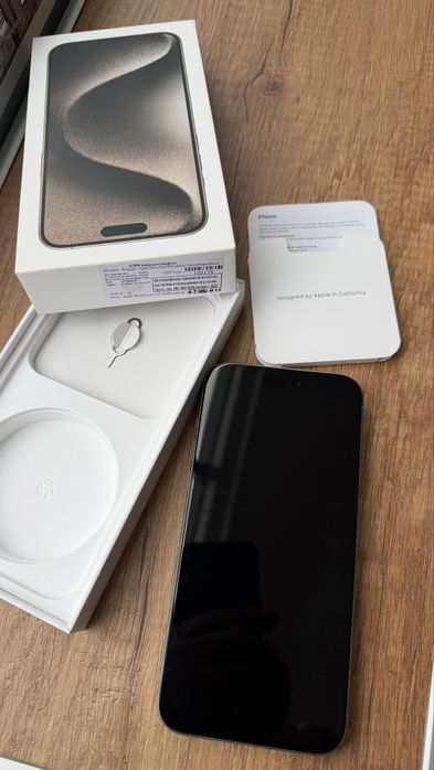 IPhone 15 Pro max-перфектен,без никаква драскотина!