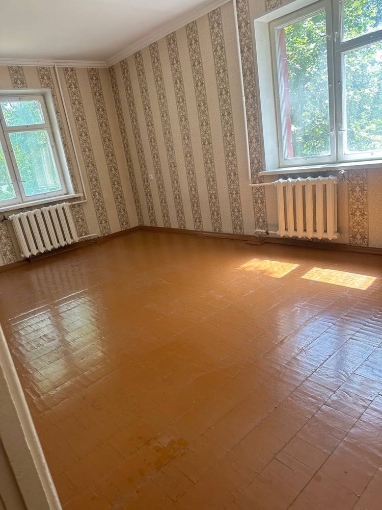 Фархадский / Продажа 1-комнатной / Кирпич 2х3 балкон