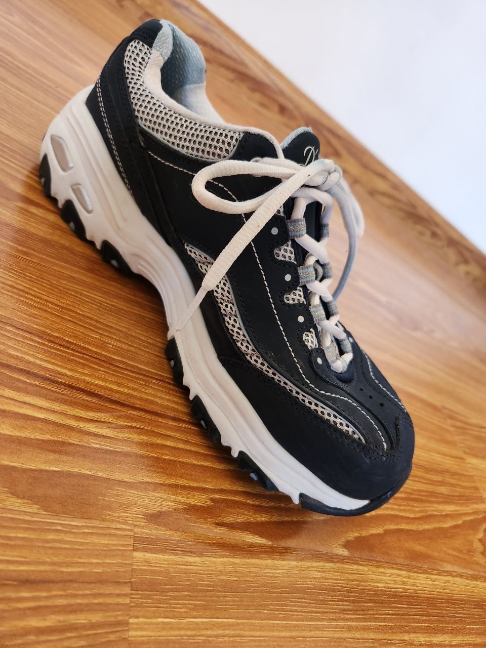 Skechers кроссовки