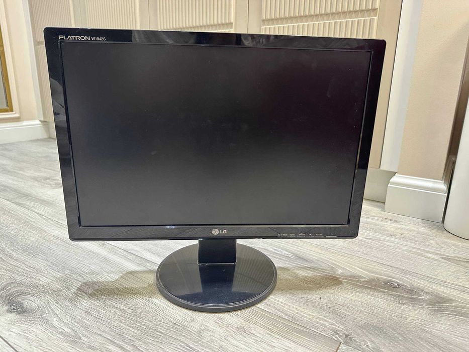Продам рабочий монитор LG W1942S-PF 19 дюймов