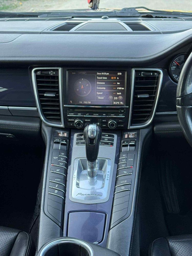 Porsche Panamera V6 4 S-A