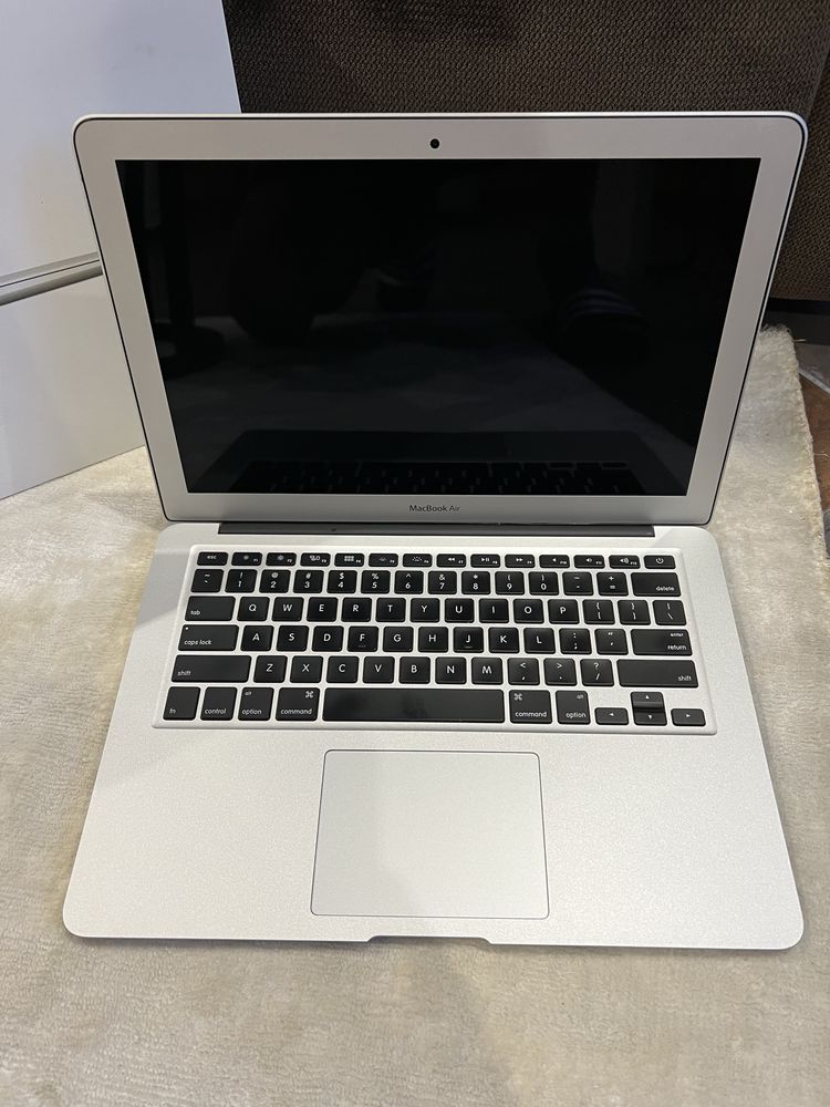 MacBook Air 13-inch, 2017